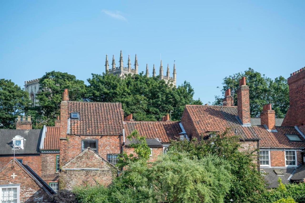 The Quadrant - The Carillon Suite York Exterior photo